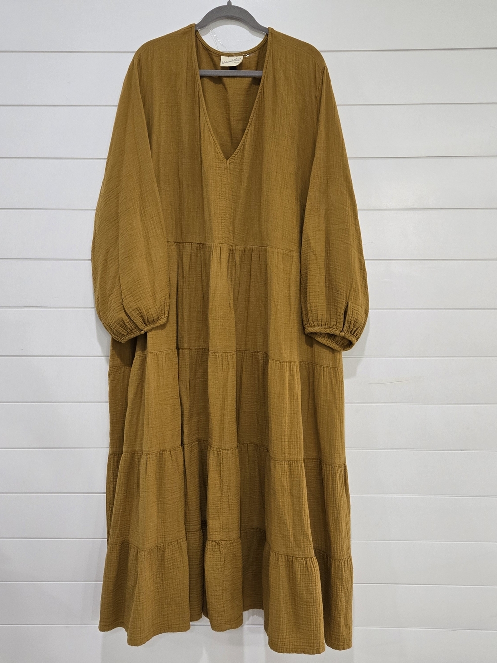Universal Thread Women Plus Size 4x Mustard Tiered V-Neck Maxi Dress Long Sleeve